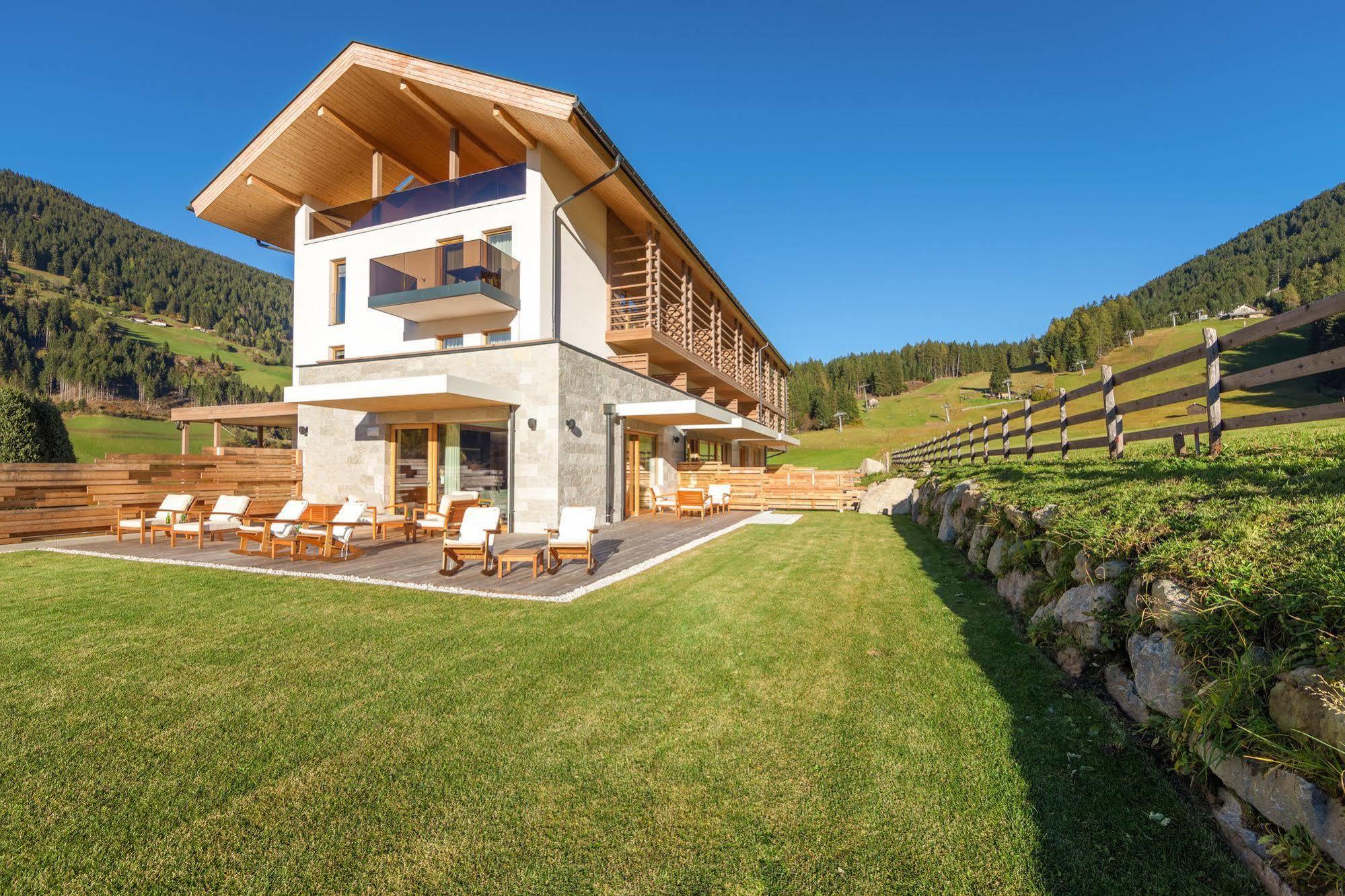 Joas Natur.Hotel.B&B San Candido Exterior foto